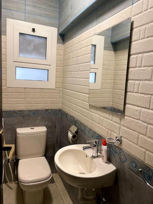 Apartment Cozy 2br In New Maadi Cairo